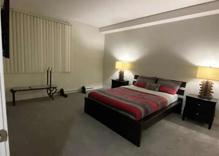 Glendale Americana 2 Bedroom 2 Bathroom Condo