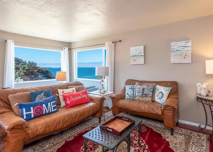 Lucky Ewe - Ocean View Retreat