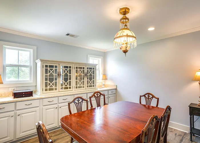 7 Mi To Ole Miss: Quiet Rural Retreat W/ Yard!