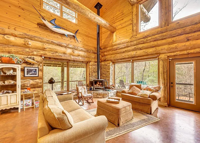 Fish, Boat & Hike: Pet-Friendly Cabin In Arkansas