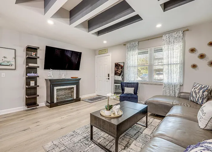 Ponte Vedra Beach Getaway W/ Patio!