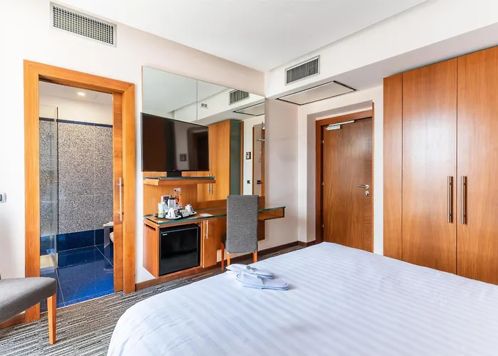 Best Western Plus Hotel Universo