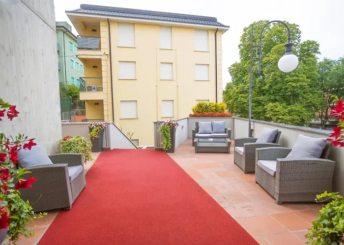 Hotel Ferrari