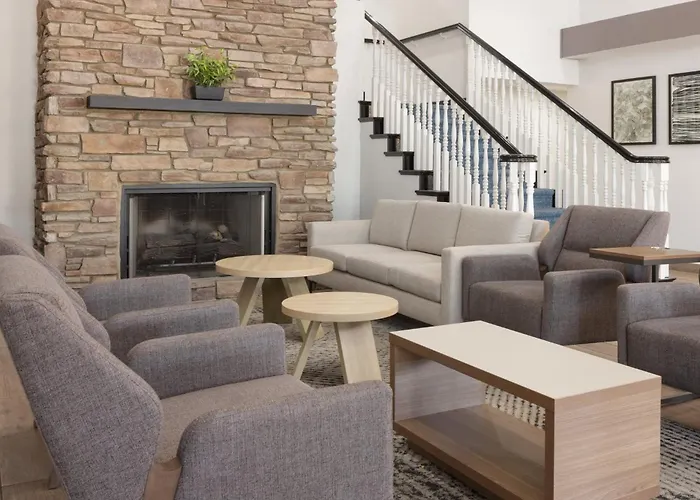 Garner Hotel Phoenix Northwest - Surprise By Ihg