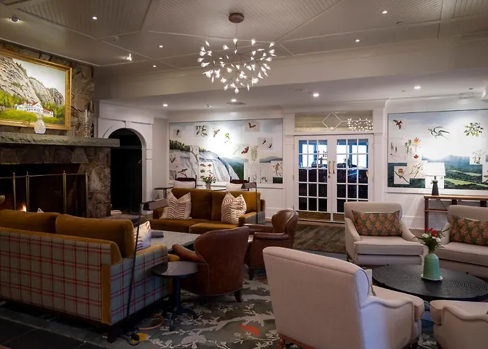 White Mountain Hotel And Resort