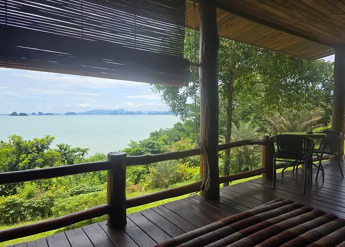 Esmeralda View Resort - Sha Extra Plus