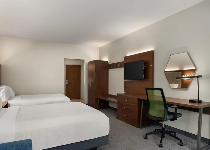 Holiday Inn Express Queensbury-Lake George Area By Ihg