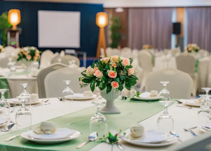 Goldberry Lite Hotel