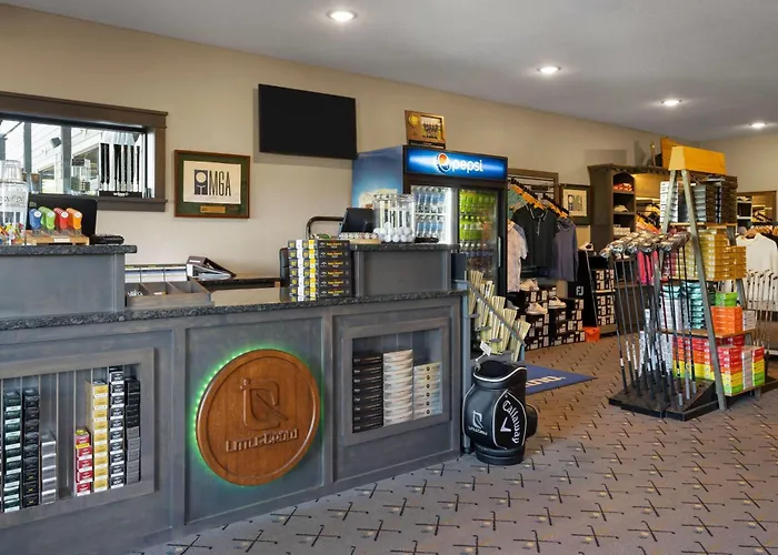 Little Crow Hotel & Conference, Trademark By Wyndham