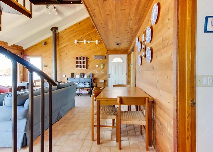 Blue Sea Oceanfront Cottage