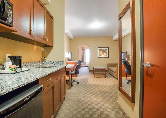 Comfort Inn & Suites Airdrie