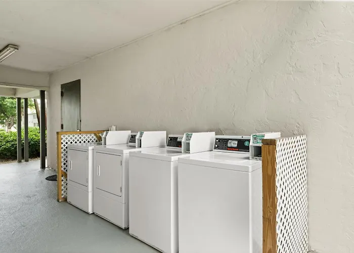 Signature Inn Miami