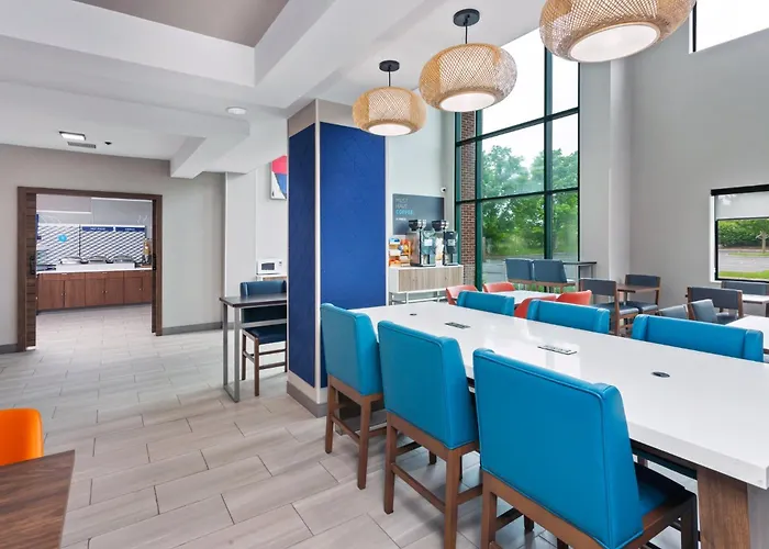 Holiday Inn Express Hotel & Suites Youngstown - North Lima/Boardman By Ihg
