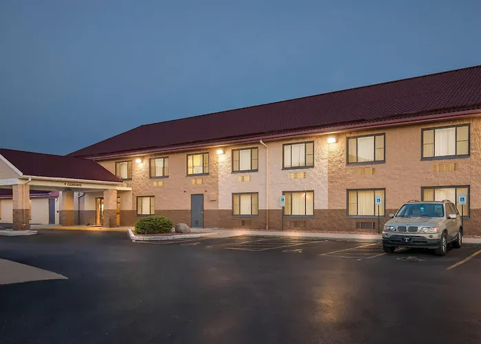 Super 8 By Wyndham Sturtevant Racine