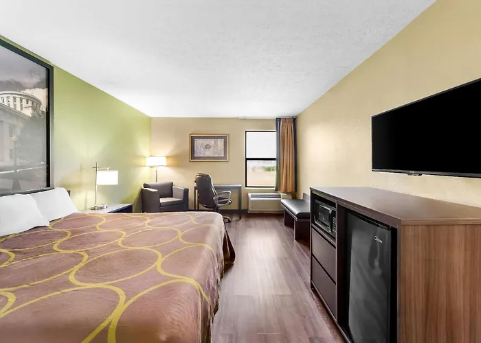 Super 8 By Wyndham Bellefontaine