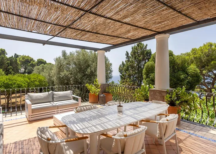 Oliveto Capri Apartments