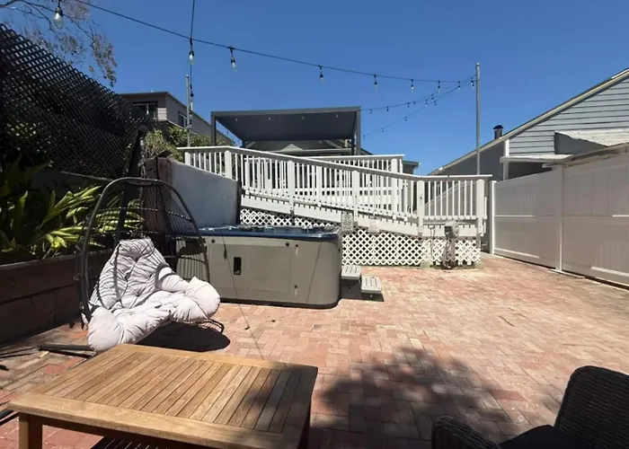Catalina 3 Bedrooms With Hot Tub & Golf Cart