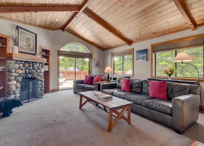 Modern 3Br Tahoe Cabin With Hot Tub