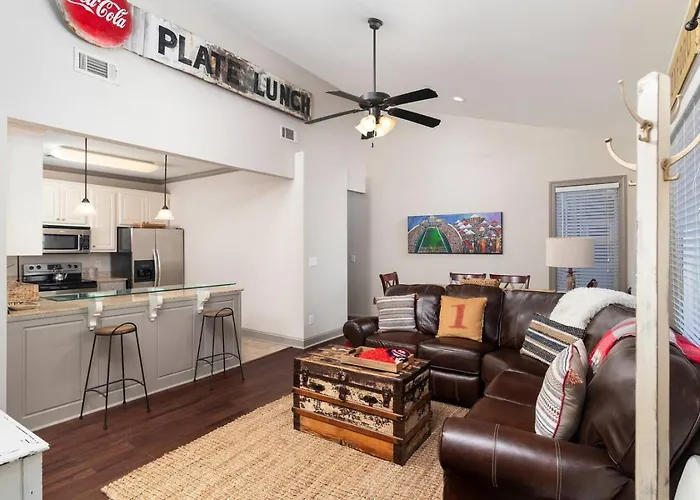 Stadium View 3 Bed 2 Bath Condo