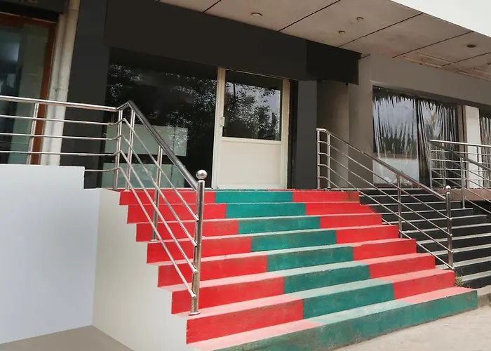 Super Townhouse Gudivada Formerly Sistla
