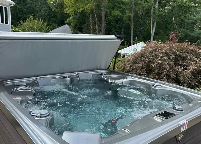 Wethero Ridge Moutain Estate & Hot Tub