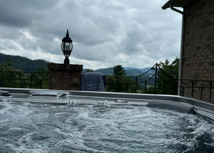 Wethero Ridge Moutain Estate & Hot Tub