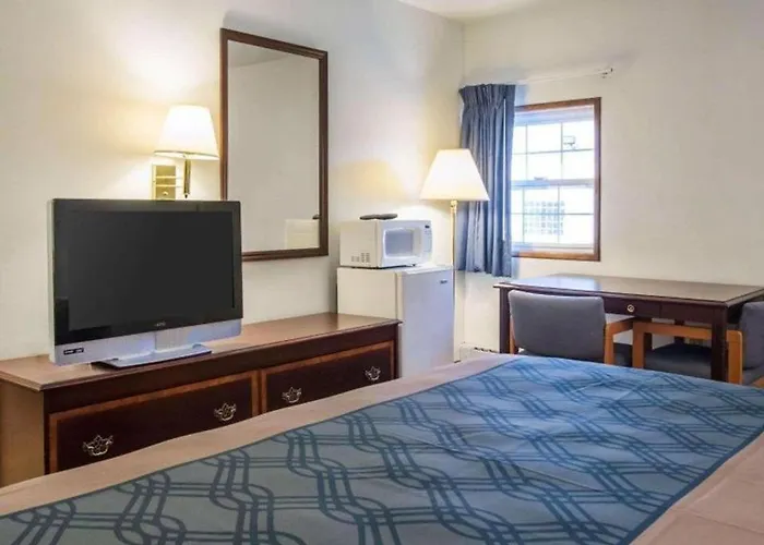 Econo Lodge Saint Albans
