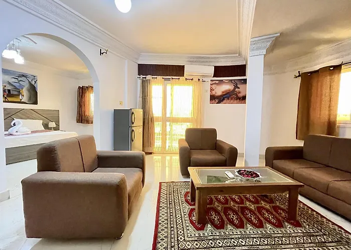 Touraco Suite Hotel Business