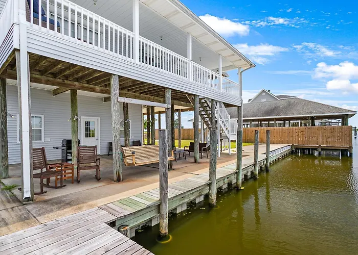 Bayou Manor