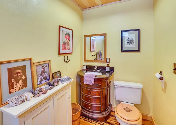 Pet-Friendly Cabin On 10 Acres In Joseph: Private!