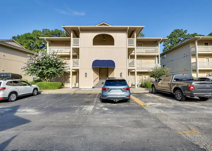 5 Mi To Cherry Grove Beach: Dog-Friendly Condo!