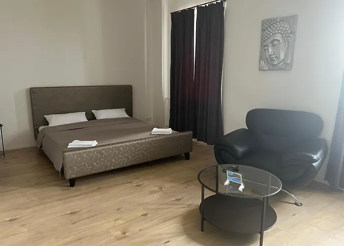 Best-Budged24