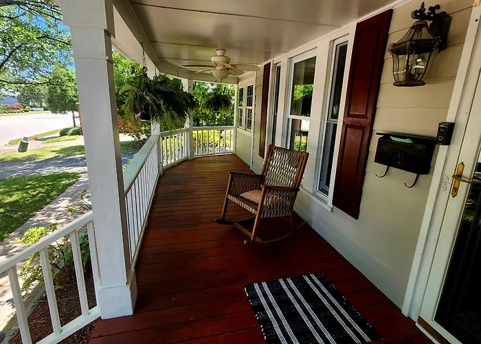 Downtown Cary 1930S Bungalow - Great Walkability