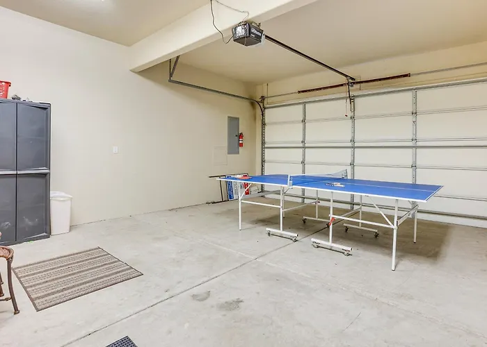 Steps To Shore: Home W/ Hot Tub In Gold Beach
