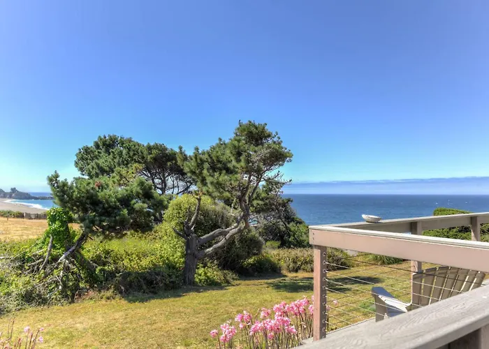 Lucky Ewe - Ocean View Retreat