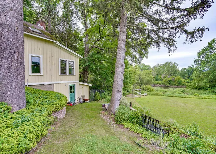 Steps To Downtown Stockbridge: Home W/ Patio!