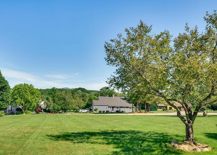 Lake & Beach Access: Family Townhome In Laconia