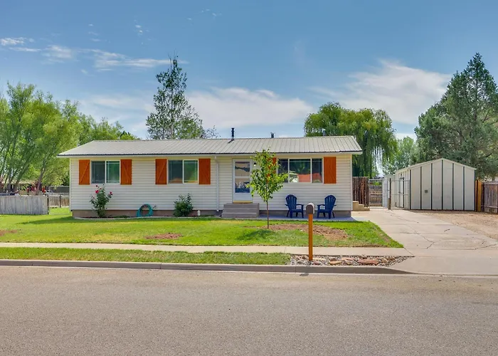 1 Mi To Main Street Vernal: Updated Home W/ Yard!