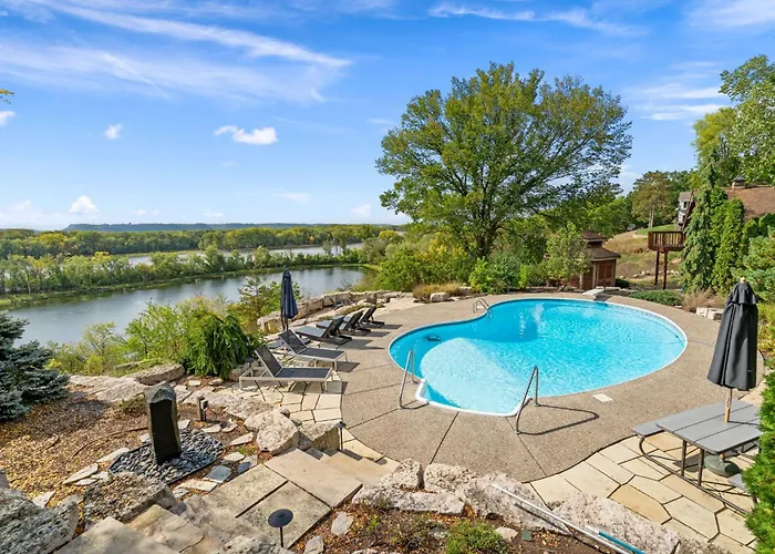 Riverfront Inn