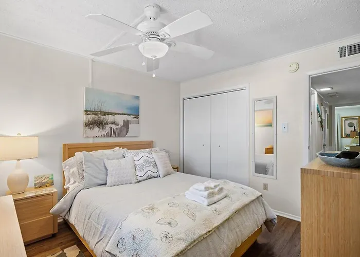 Ocean View Windy Village Unit 2B 2 Bedroom 2 Bath Sleep 6 Pool