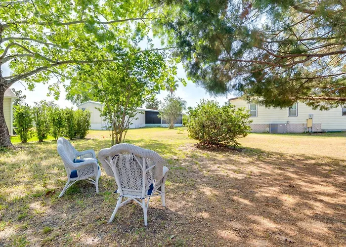Golf & Pool Access: Home W/ Yard In Lady Lake
