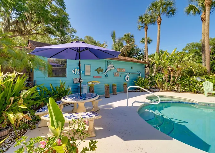Access To Lake Okeechobee: Cabin W/ Perks!