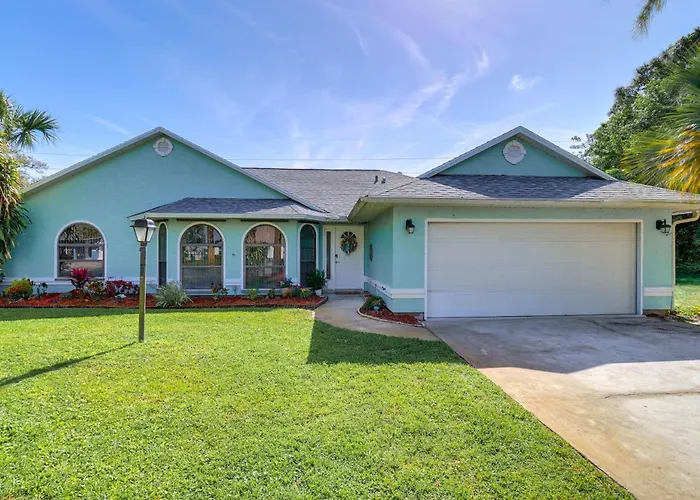 2 Mi To Water: Sebastian Home W/ Pool!