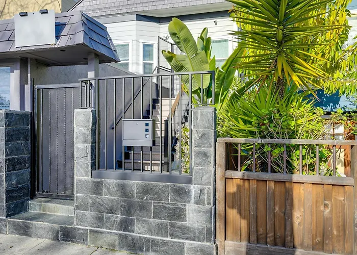 Walk To Crab Cove Beach: Alameda Home W/ Game Room
