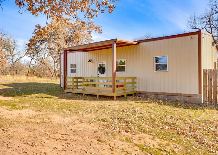 4 Mi To Lazy E Arena: Horse Lover'S Haven W/ Grill