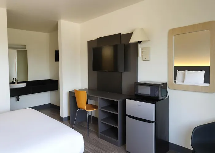 Motel 6-Roseville, Mn - Minneapolis North