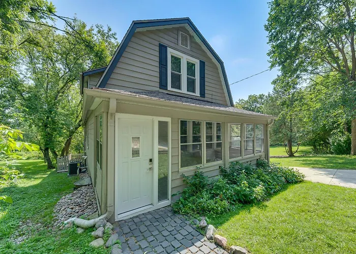 Lake Geneva Area Oasis W/ Fire Pit & Dog Run