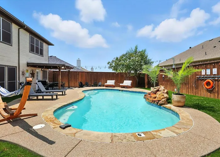 5Bd 3Ba Pool Oasis Come Rest Relax & Recharge