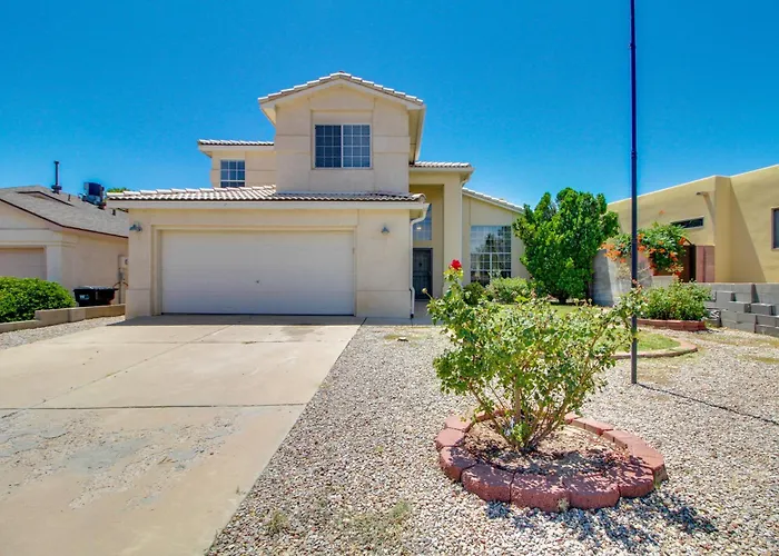 Explore Abq & Rancho Rio: Family Home W/ Patios!