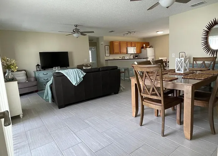 The Villages Florida! Golf Cart! Resort Style Amenities!